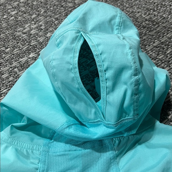 Lululemon | Full Zip Hooded Vest - Picture 7 of 15